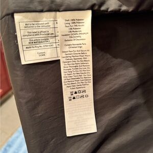 Eddie Bauer Men’s Small barely used lack and grey, down